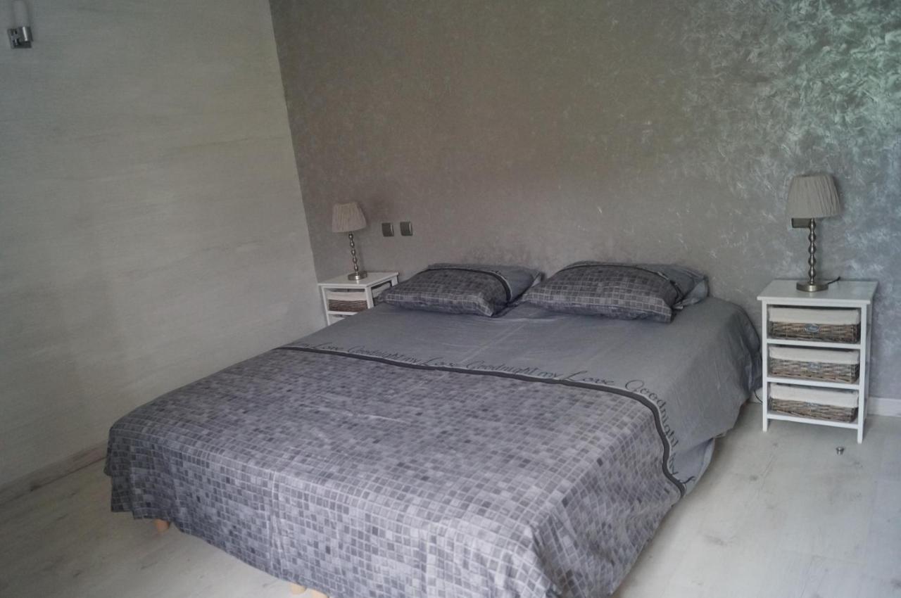 Gite en Ardèche en face de la rivière Usclades-et-Rieutord Extérieur photo